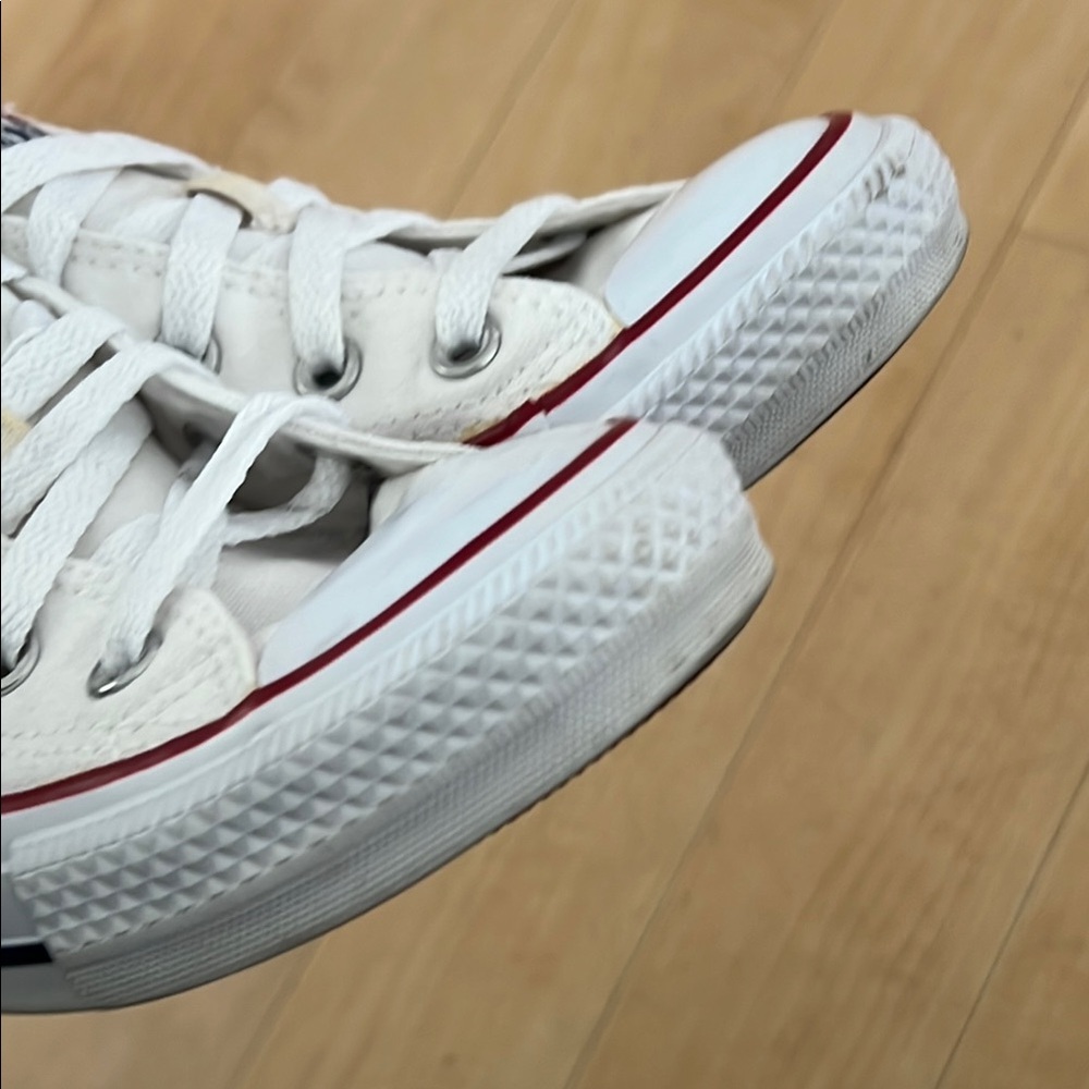 Converse White Canvas Low-Top Sneakers size 6 - Picture 10 of 16